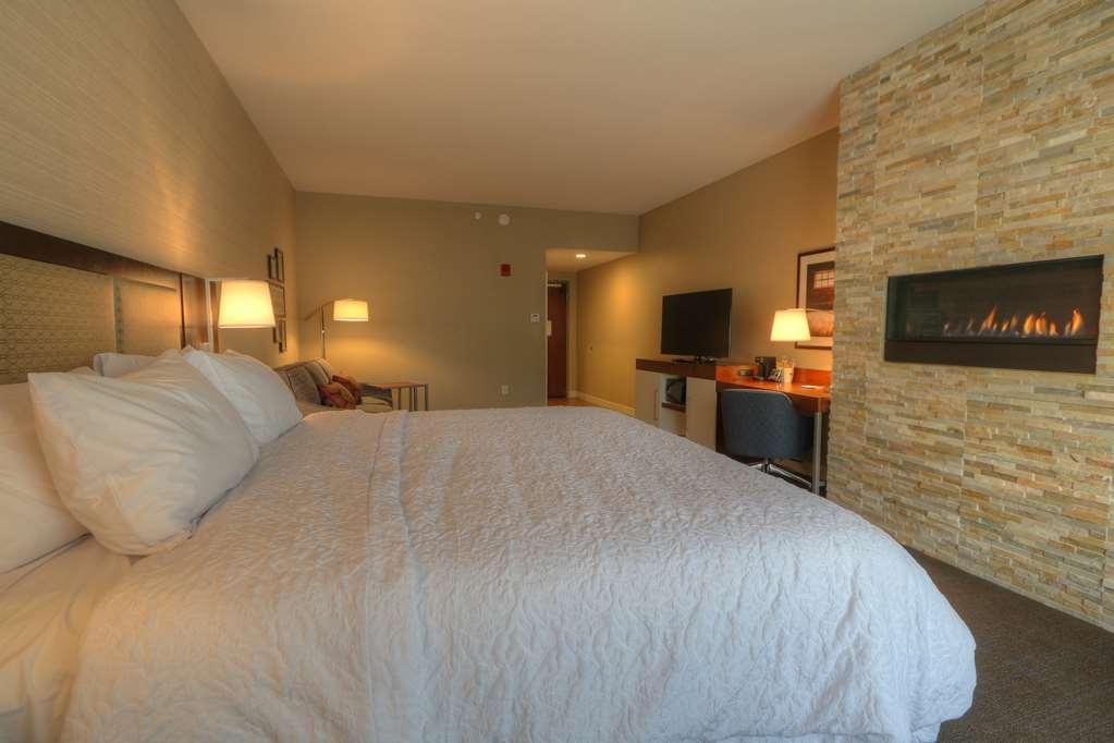 Hampton Inn Gatlinburg Historic Nature Trail, Tn Стая снимка